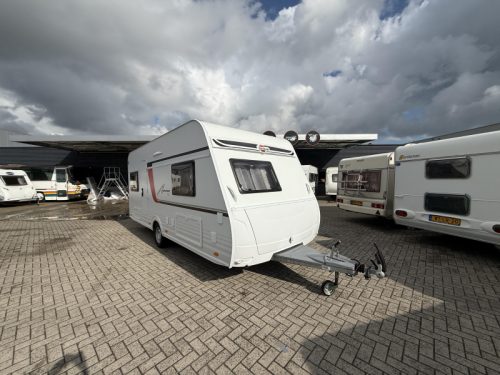 B&uuml;rstner Averso Plus 500 TS AWNING/POP-TOP ROOF/6-PERSON photo: 1