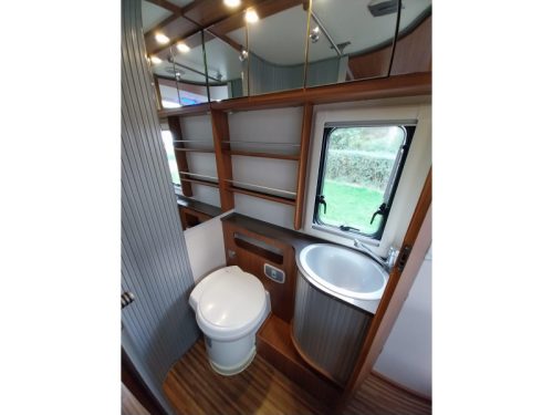 Adria Matrix M 670 SC 5 seatbelts, solar and TV photo: 10