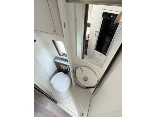 Kabe Travel Master Van 4x4 Single beds photo: 21