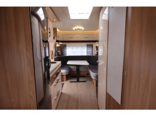 Hobby Excellent 495 UL Single beds/ Thule awning photo: 14