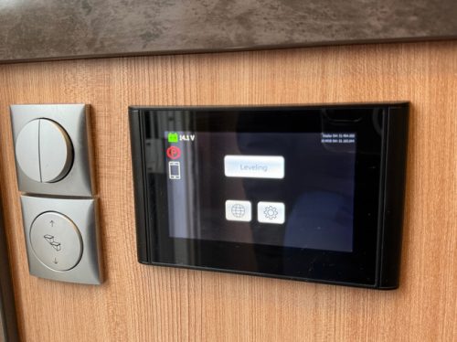 Knaus R16 Knaus Sky TI Silver Selection 700 MEG Airco AUT 31dkm photo: 18