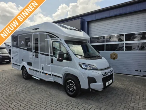 Laika Ecovip L 2009 Titanio 6.6M, Flat floor, LUXURY