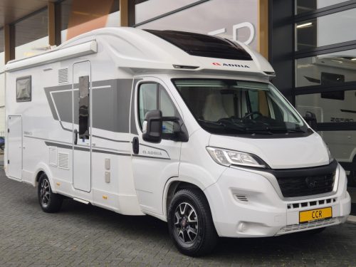 Adria Matrix 650 DL Face to face 2024 Foto: 6