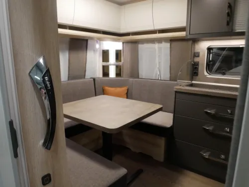 Hobby De Luxe 540 UL JETZT BEI VAN EIJK CARAVANS! Foto: 3