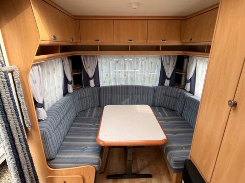 Hobby 450 Uf Rondzit, vast bed , nette staat foto: 4