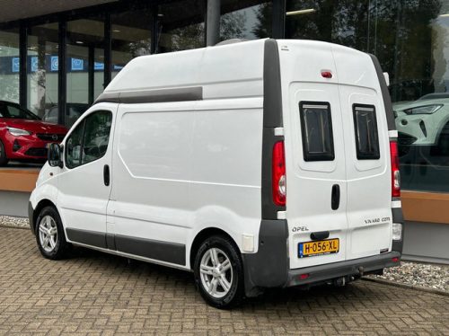 Opel VIVARO CAMPER / AWNING / STOVE / CAMERA photo: 2
