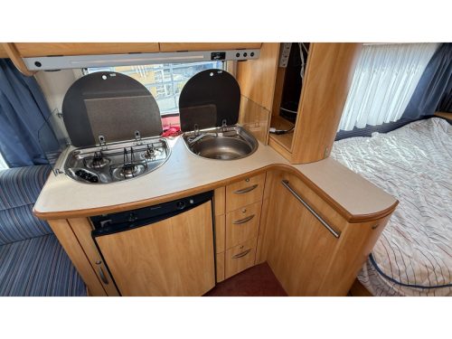 Fendt Saphir 470 TFB French bed round seating toilet photo: 4