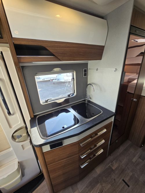 HYMER B MC-I 580 photo: 10