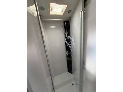 Dethleffs Pulse Classic T 7051 EBL GT Uitvoering Black foto: 18