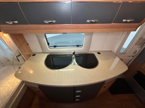 Hobby De Luxe 440 SF Foto: 16