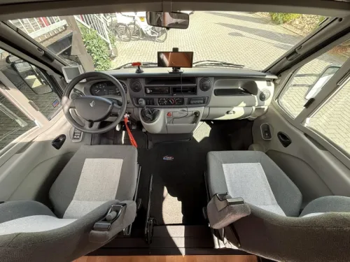 Adria Izola 697 SL Alkoven + L&auml;ngsbetten  Foto: 7