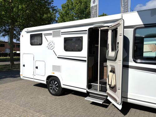 Knaus Live I 650 MEG 9TR AUTOMAAT ENKELE BEDDEN HEFBED 160PK Foto: 6
