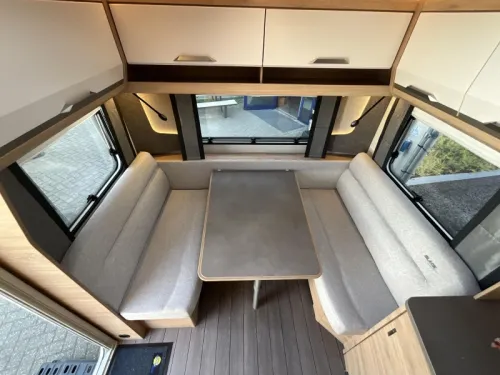 Knaus Sudwind Black Selection 460 EU ENKELE BEDDEN-DESIGN  foto: 6
