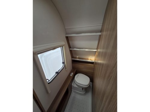 B&uuml;rstner Premio 450 TS +BOVAG2025/Awning/Mover  photo: 18