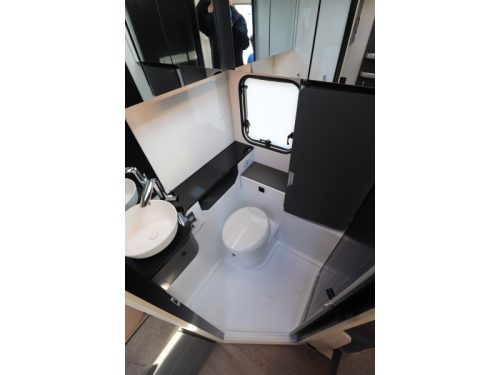Hobby De Luxe 460 SFF MODEL 2027 - 577  photo: 12