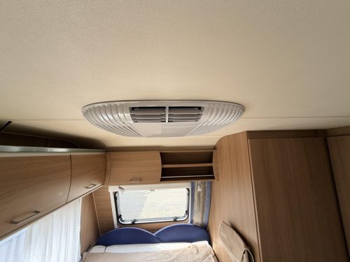 B&uuml;rstner Averso Fifty 460 TS Airco! Sch&ouml;nes Vorzelt franz&ouml;sisches Bett Foto: 7