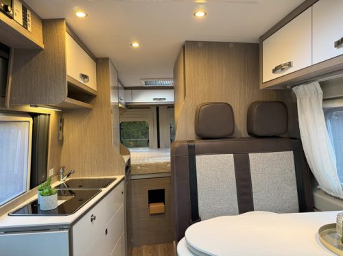P&ouml;ssl 2Win Plus 600 D-line 140 hp AUTOMATIC 9-speed Euro6 Fiat Ducato NIEUW **Slechts 6 meter/Groot dwarsbed/4 zitplaatsen/Luifel/Apple photo: 9