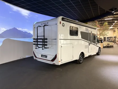 Sunlight T 69 LC without drop-down bed / automatic photo: 2