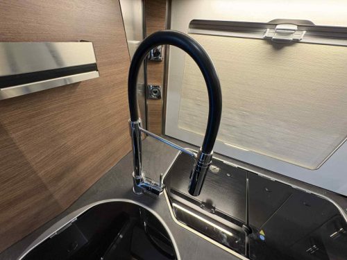 Rapido 8096 DF Alko Chassis photo: 14