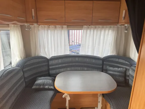 Adria Adora 472 LU Dinette Lit fixe Auvent  photo : 17