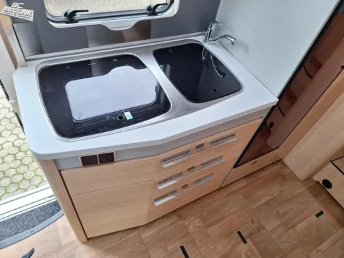 Hymer BMC-T 580 -2 LITS S&Eacute;PAR&Eacute;S-AUTOMATIQUE photo: 7