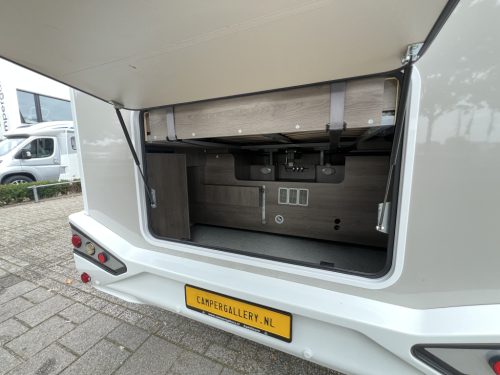 Challenger Graphite 348 QUEENSBED+HEFDach AUTOMAAT 170PK foto: 20