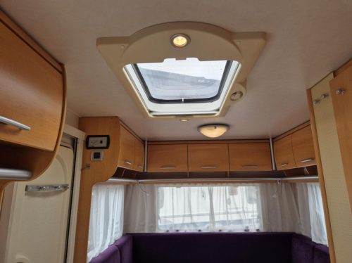 Eriba - Hymer 532 Single - single beds or XXL bed & awning photo: 16