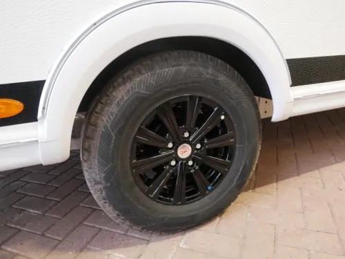 LMC Style 450 D now with FREE mover photo: 2