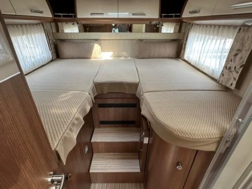 Carthago C-Tourer I 149 NO DROP-DOWN BED LEVEL SYSTEM photo: 13
