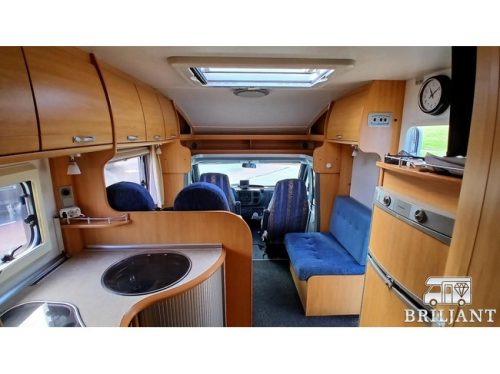 LMC LIBERTY 688 TI AUTOMAAT/Querbett Foto: 16