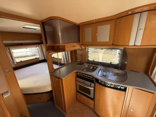 Dethleffs Lifestyle 500 DB FRANZ&Ouml;SISCHES BETT RUNDSITZGRUPPE ZELT TOP Foto: 12