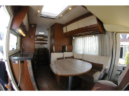Hymer B674 SL Einzelbetten, XXL Garage Foto: 8