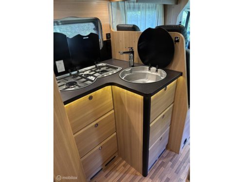 LMC Breezer H737 G Fiat 2.3 150hp Euro 6 | Single beds | Lift bed | Separate shower/toilet | XXL Garage | Camera | Bicycle rack | 63dkm photo: 8