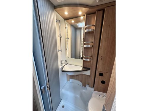 Knaus Sky Ti 650 MEG PLATINUM SELECTION FIAT 140 PK 2022 foto: 12