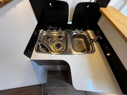 Dethleffs Trend 6757 Motorhome, A-class 4 persons photo: 8