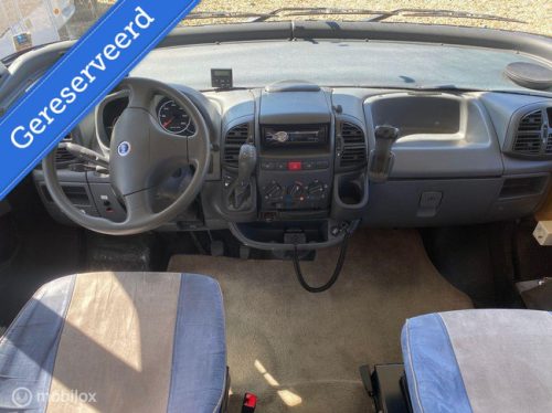 Hymer B644 A-class automatic, C1 driving license photo: 4