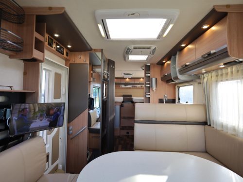 Knaus Sky I 700 LEG Automatic - without drop-down bed photo: 2