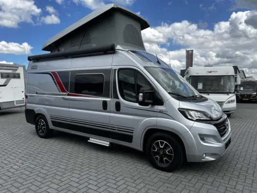 B&uuml;rstner Campeo Active C 600 Hubdach/Festbett/Automatik Foto: 1