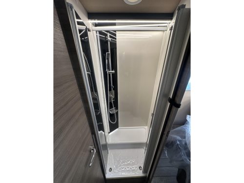 McLouis Nevis 881 NIEUW Queensbed 140pk  foto: 11
