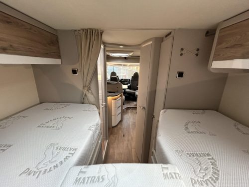 Hymer Exsis-I 678 Einzelbetten, Hubdach  Foto: 18