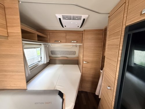 Weinsberg CaraOne Edition HOT 500 FDK Etagenbett/Klimaanlage/Rangierhilfe Foto: 12