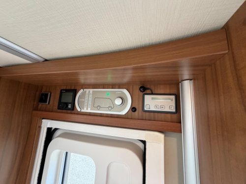 Hymer Exsis-T 578 EXP LEVELSYSTEEM Foto: 14