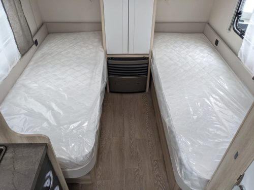 Hobby De Luxe 460 LU Foto: 10