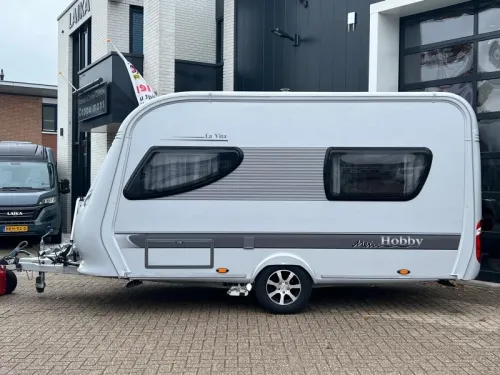 Hobby La Vita 400 SF Rangierhilfe, Vorzelt, Fahrradtr&auml;ger  Foto: 6