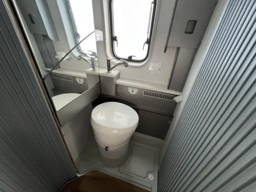 Adria Twin 640 SLX Volle Optionen! Foto: 15