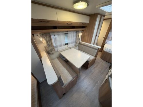 Hobby De Luxe 540 KMFE 3 bunk beds Mover Airco photo: 13