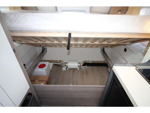 Hobby On Tour 390 SF Wohnwagen Breite 220 cm! Foto: 16