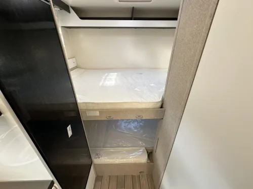 McLouis Glamys 320 NEU 8-Personen Alkoven 140PS Foto: 18