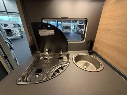 Knaus L!ve Wave 650 MEG Black Selection /Automatik Foto: 18