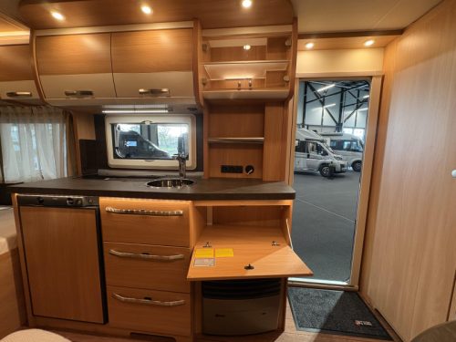 Knaus Sudwind Silver Selection 420 QD luifel - fietsdrager  foto: 19